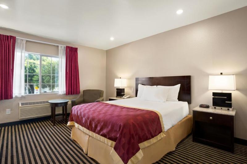 Ramada By Wyndham Marina Del Rey Hotel Eksteriør billede