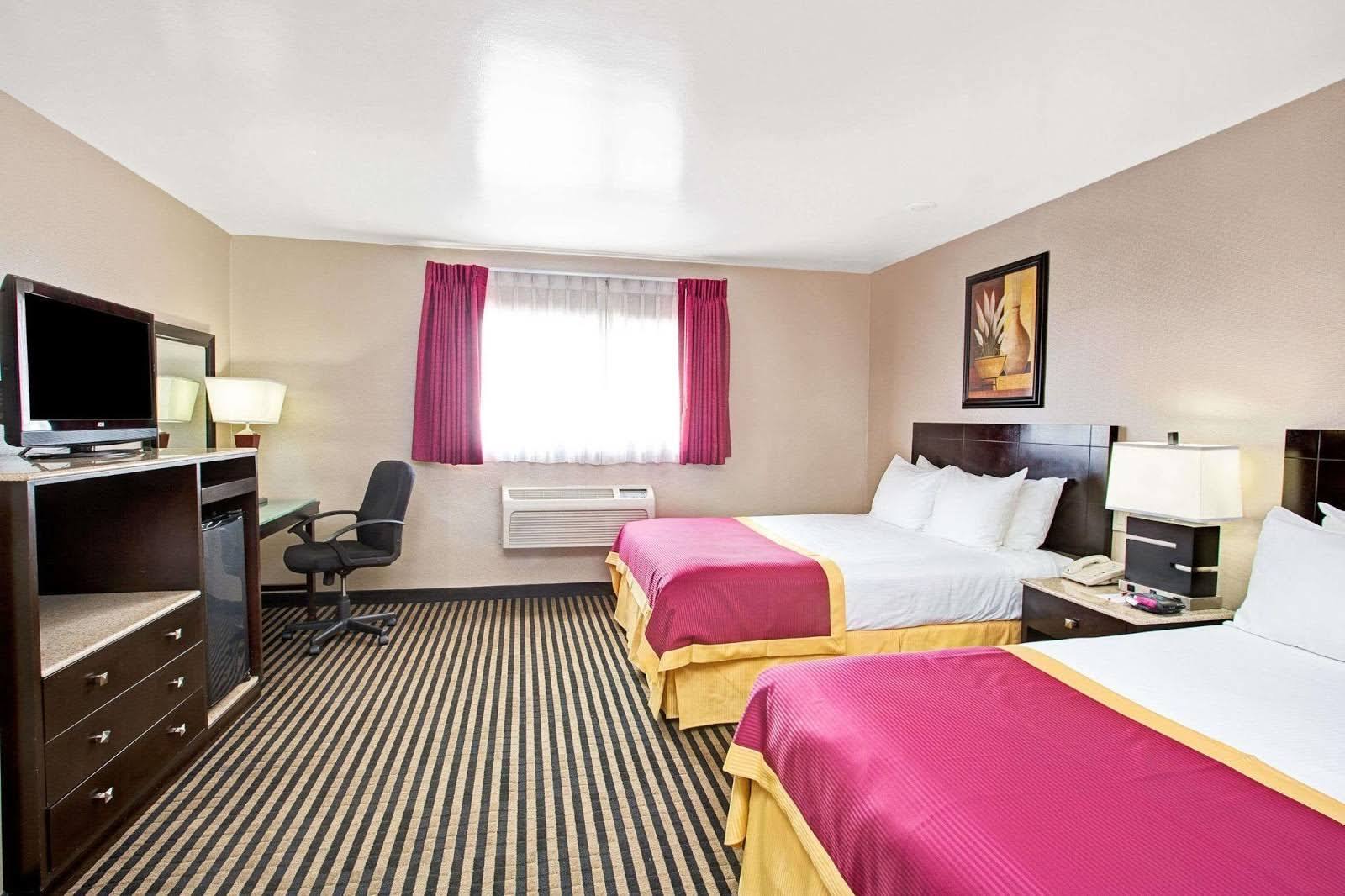 Ramada By Wyndham Marina Del Rey Hotel Eksteriør billede